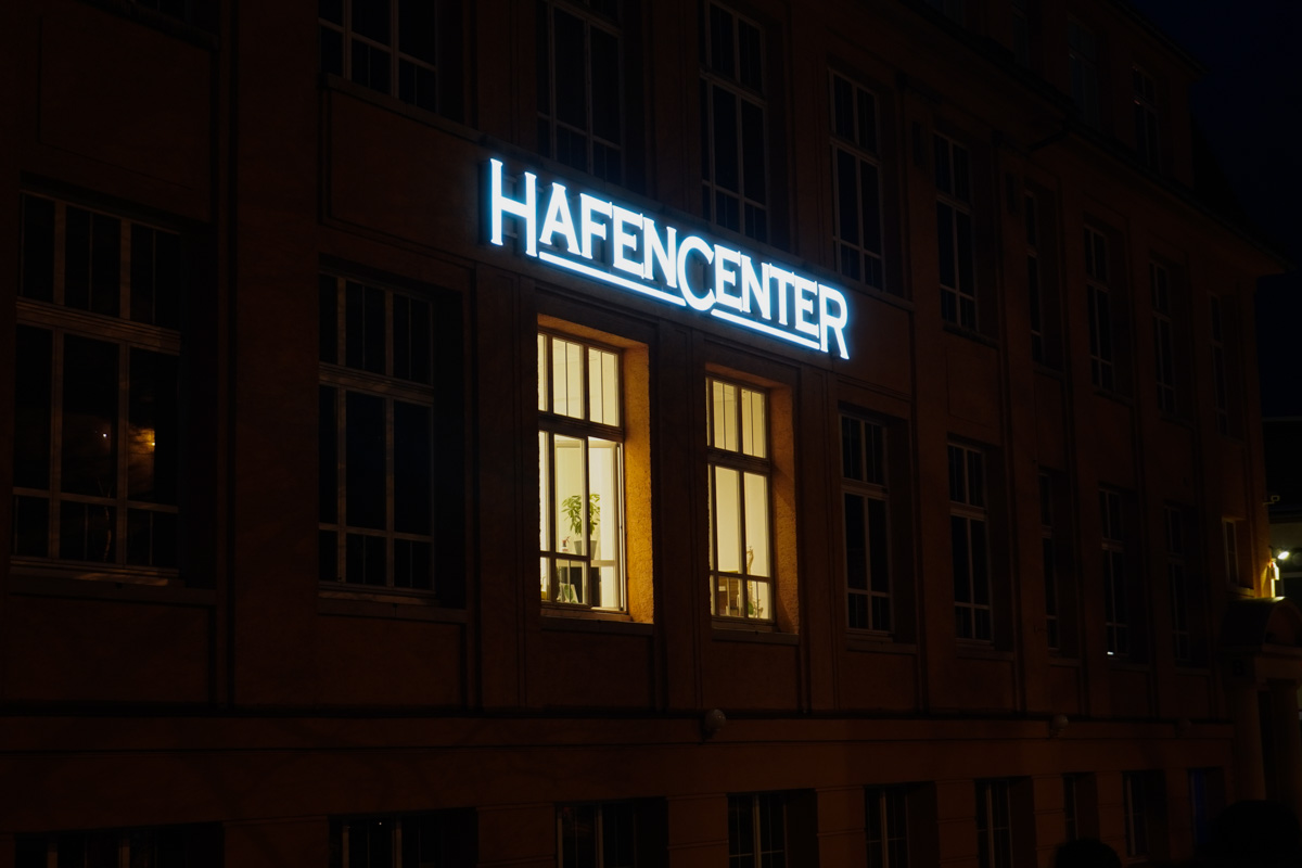 hafencenter-kreuzlingen-leuchtschrift-reklameanlagen